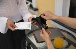 CASH DISCOUNTING VIA ATMs- ADVs FOR DEPLOYER & MERCHANT